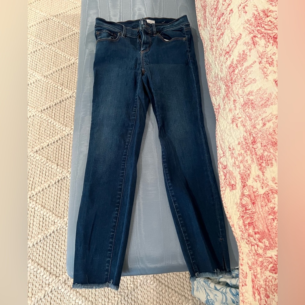 LOFT DARK WASH SKINNY JEANS